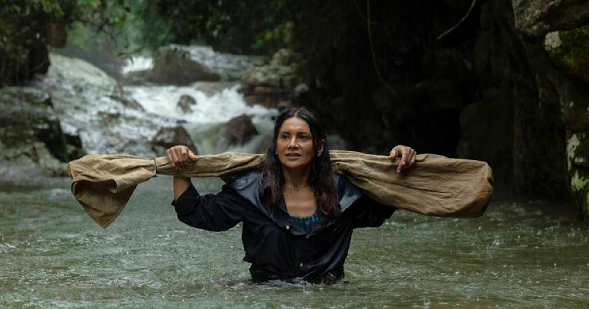 'Pasárgada', que marca a estreia de Dira Paes como diretora, ganha trailer; assista