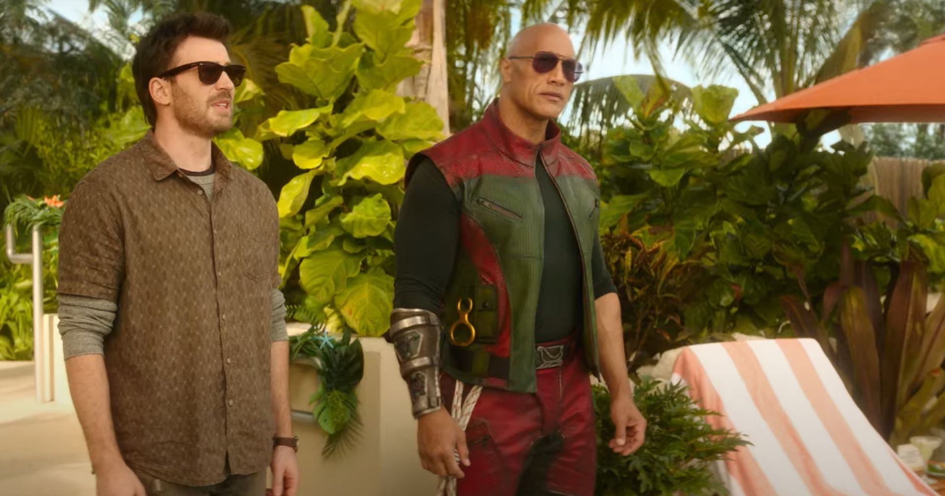 Novo trailer de ‘Operação Natal’ mostra Chris Evans e The Rock juntos na busca do Papai Noel; veja