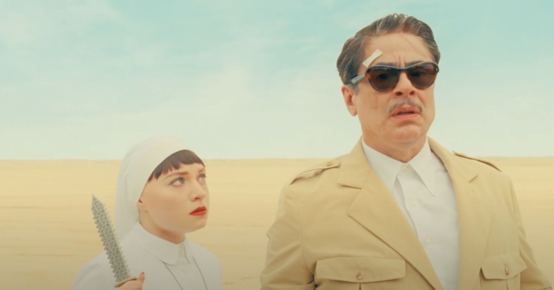 Queda de avião e ação frenética marcam trailer de ‘O Esquema Fenício’, novo filme de Wes Anderson