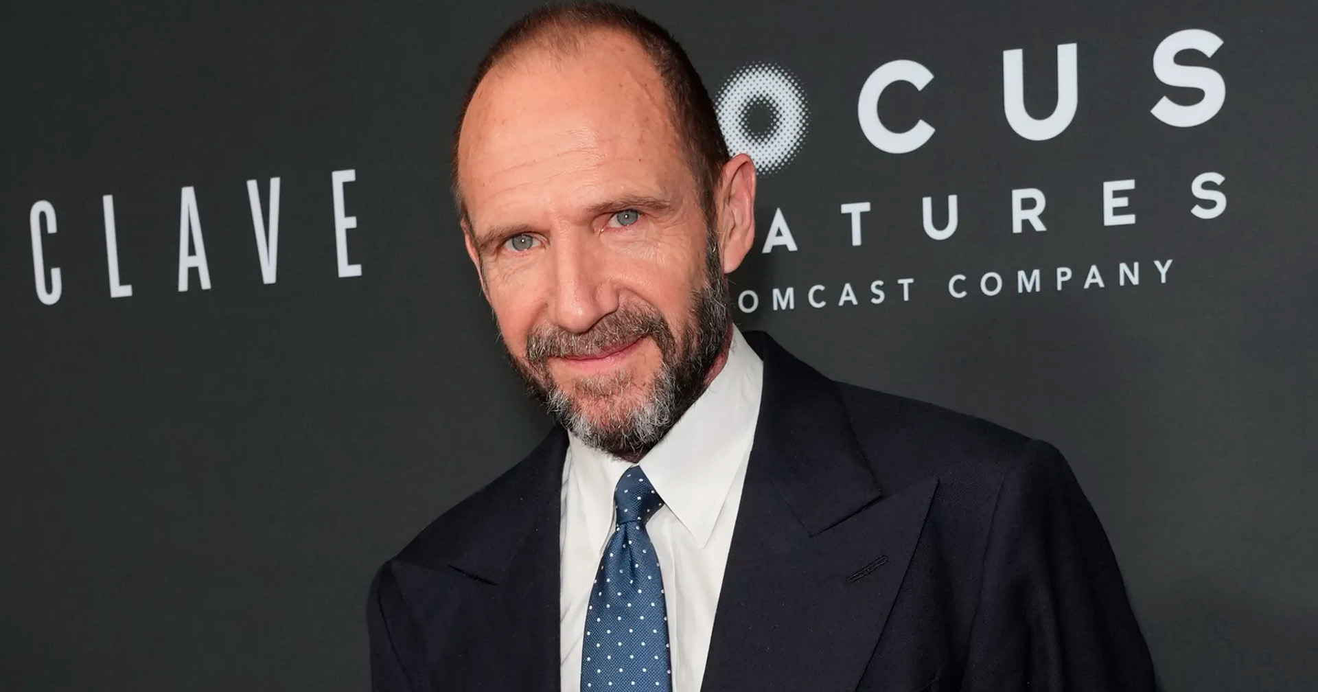O renomado ator Ralph Fiennes é confirmado no papel do presidente Snow no novo ‘Jogos Vorazes’
