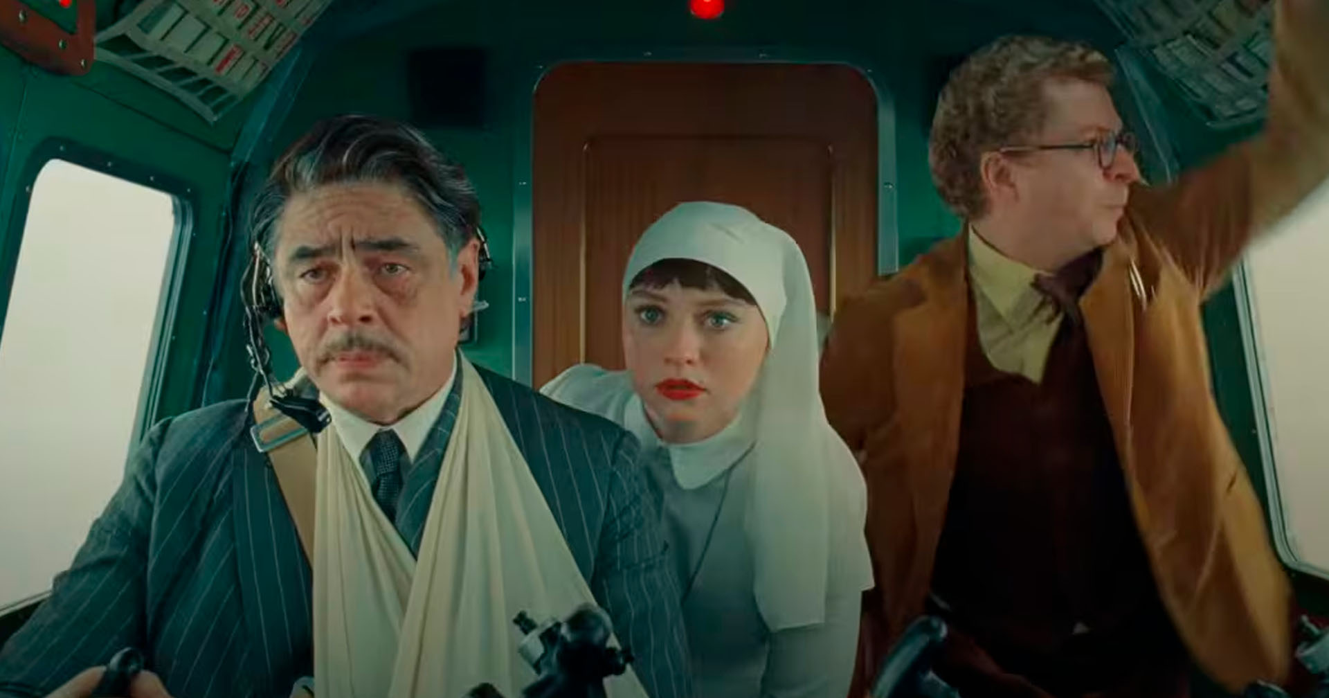 ‘O Esquema Fenício’: 5 motivos para assistir ao novo filme de Wes Anderson nos cinemas