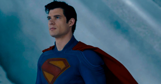 Novas fotos de ‘Superman’ destacam o visual dos personagens e detalham os bastidores do filme; veja