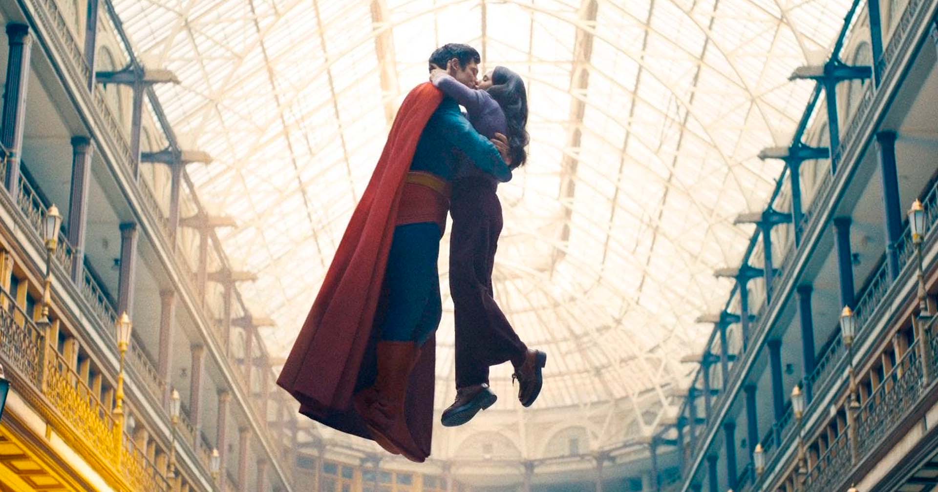 Primeiras reações de ‘Superman’ destacam tom esperançoso, fidelidade às HQs e atuações afiadas