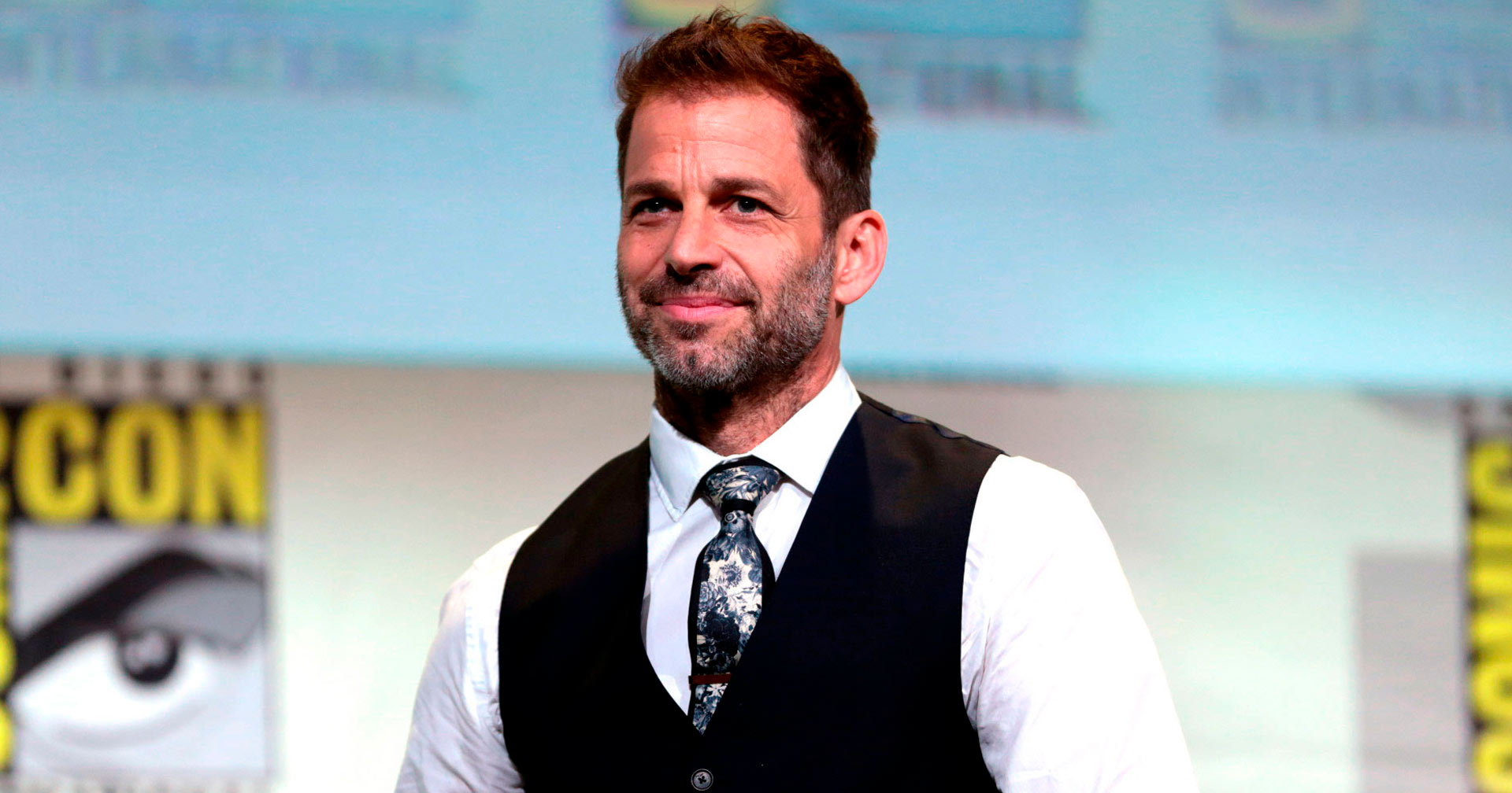 Novo filme de Zack Snyder é confirmado com dois atores de ‘Rebel Moon’ no elenco; saiba mais