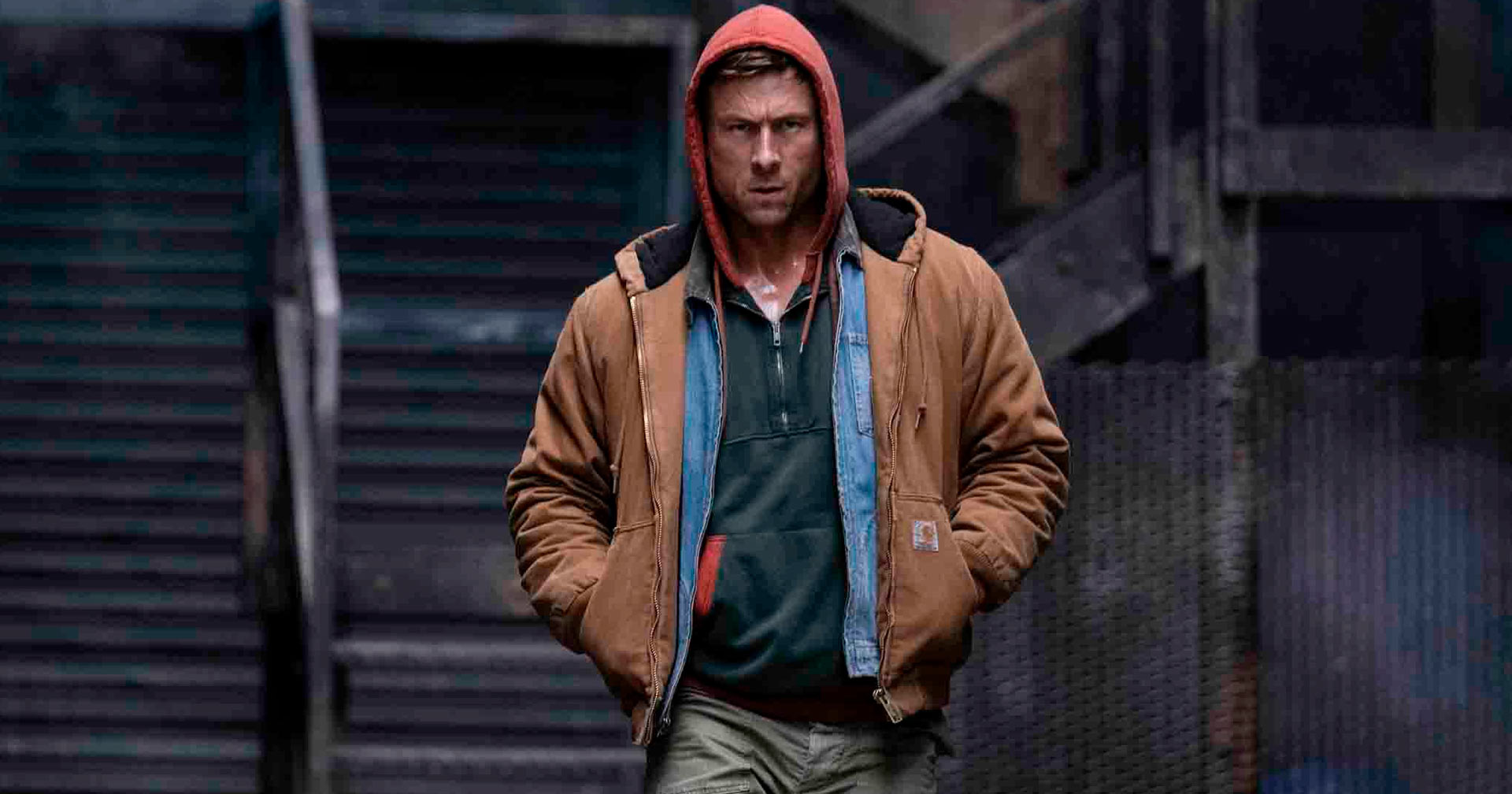 Glen Powell detalha a artilharia pesada das cenas de ação de ‘O Sobrevivente’; assista ao vídeo