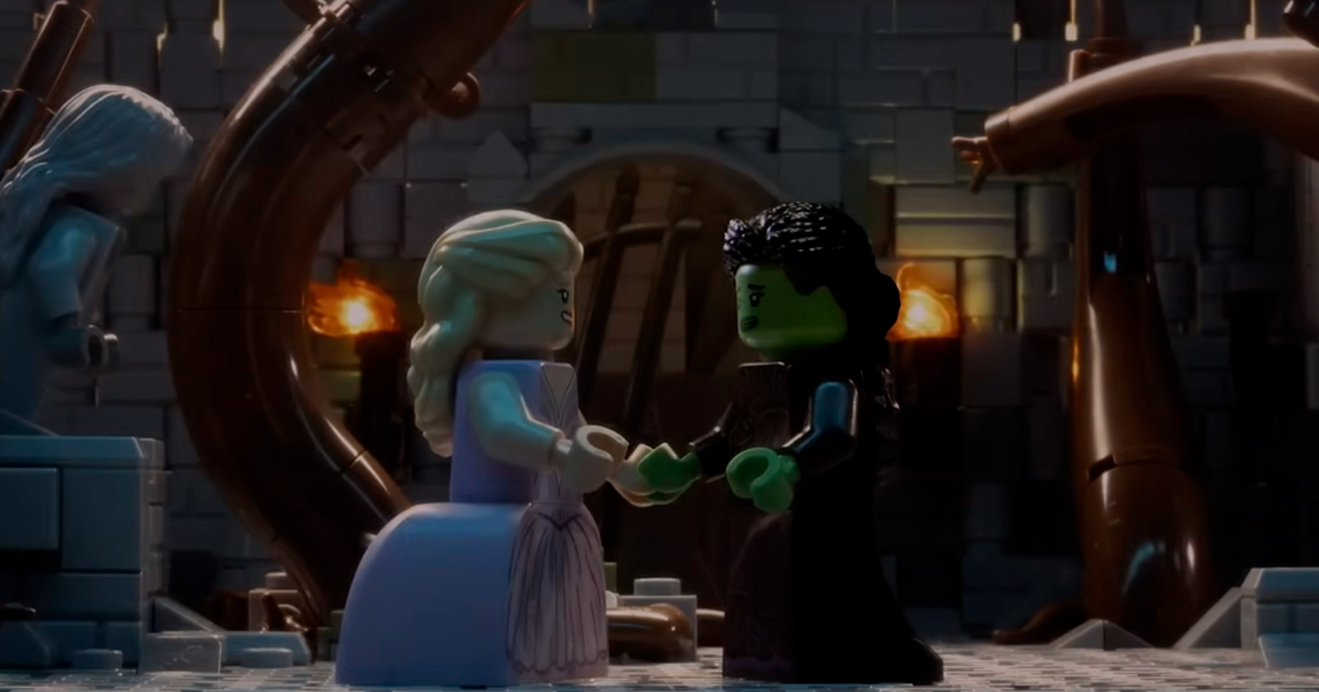 Em versão LEGO, vídeo de bastidores de ‘Wicked - Parte 2’ destaca a amizade entre Glinda e Elphaba