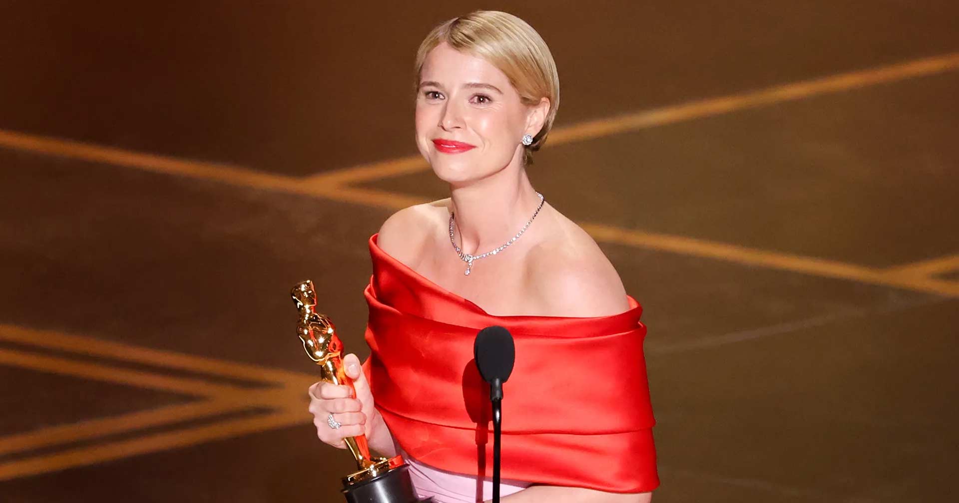 Jessie Buckley domina a temporada e leva os principais prêmios por ‘Hamnet: A Vida Antes de Hamlet’