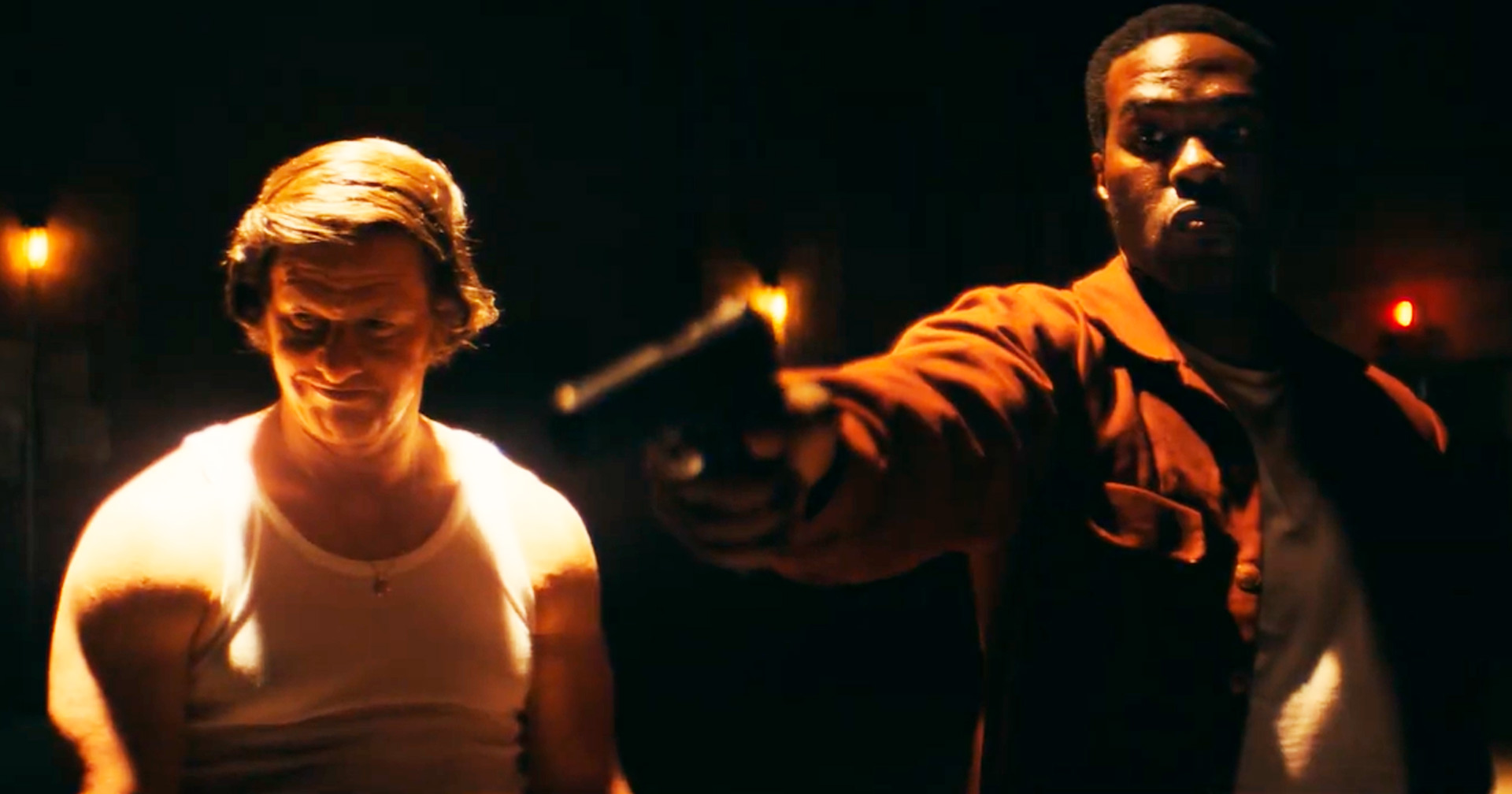‘No Limite da Justiça’: agente do FBI e mafioso investigam homicídio no primeiro trailer do filme