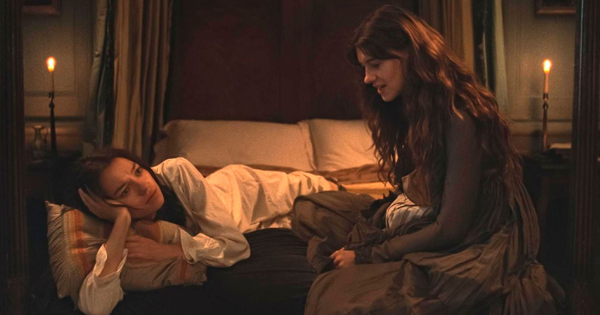 Daisy Edgar-Jones e Esmé Creed-Miles surgem como irmãs em novas imagens de 'Razão e Sensibilidade'