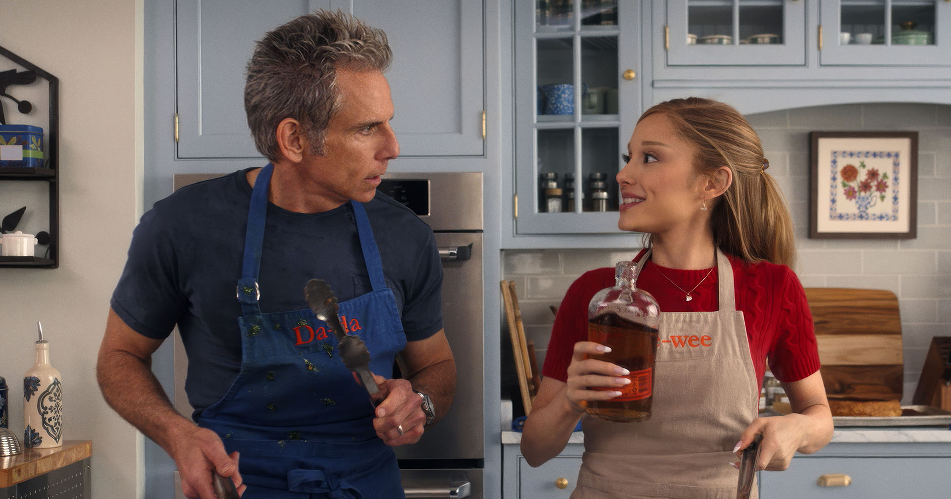 Ariana Grande se envolve em confusão com Ben Stiller no novo trailer de 'Entrando Numa Grande Fria'