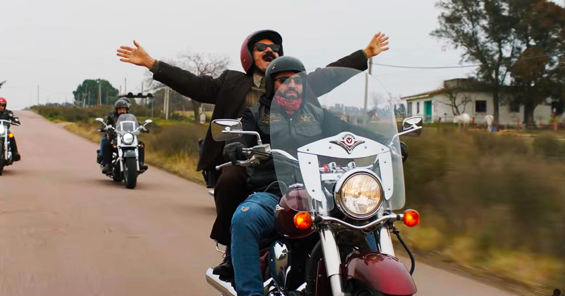 Primeiro teaser de 'Viver é Melhor que Sonhar' destaca a aventura de Belchior longe dos holofotes