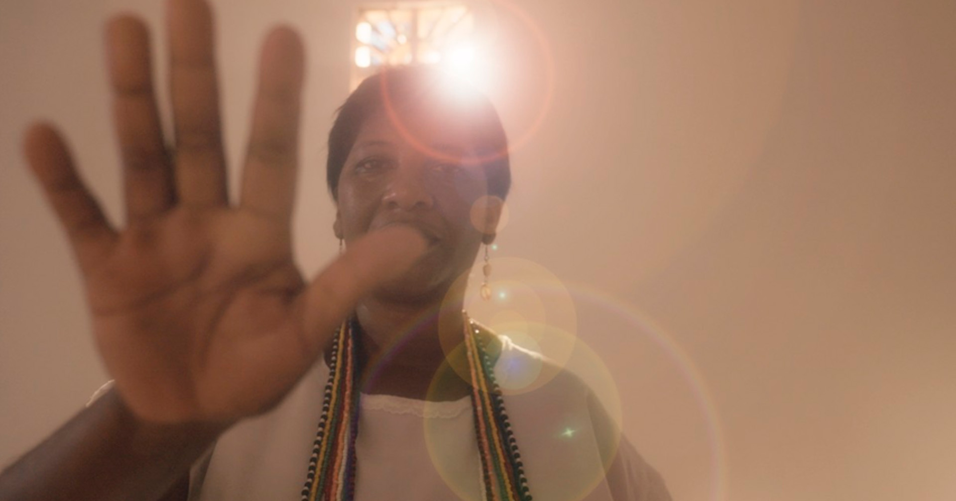 ‘As Benzedeiras’ ganha trailer exclusivo com histórias de fé e saberes ancestrais; assista