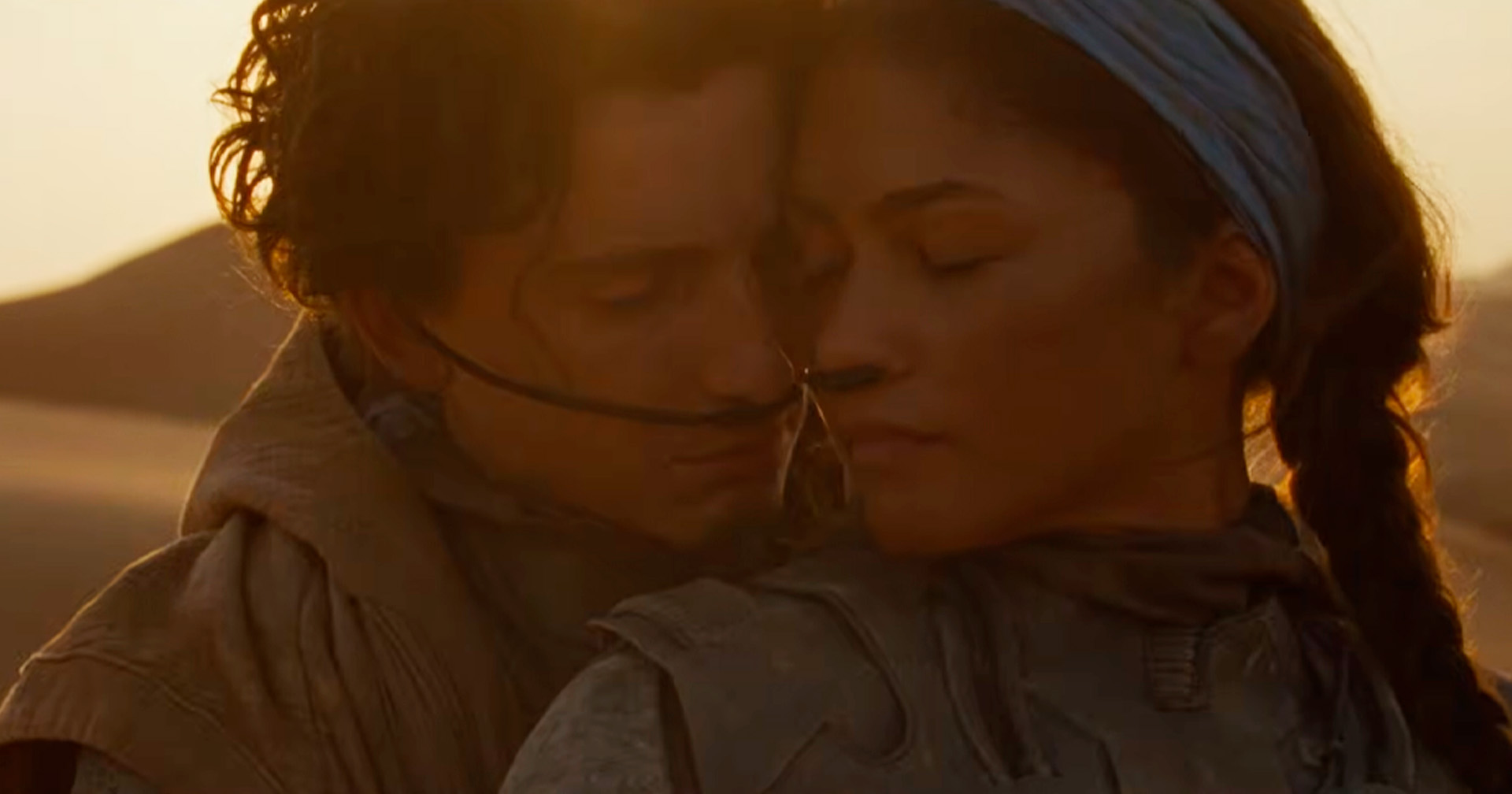 Zendaya e Timothée Chalamet se reencontram no trailer final de 'Duna - Parte 3'; assista