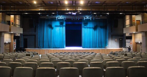 Teatro Governador Pedro Ivo