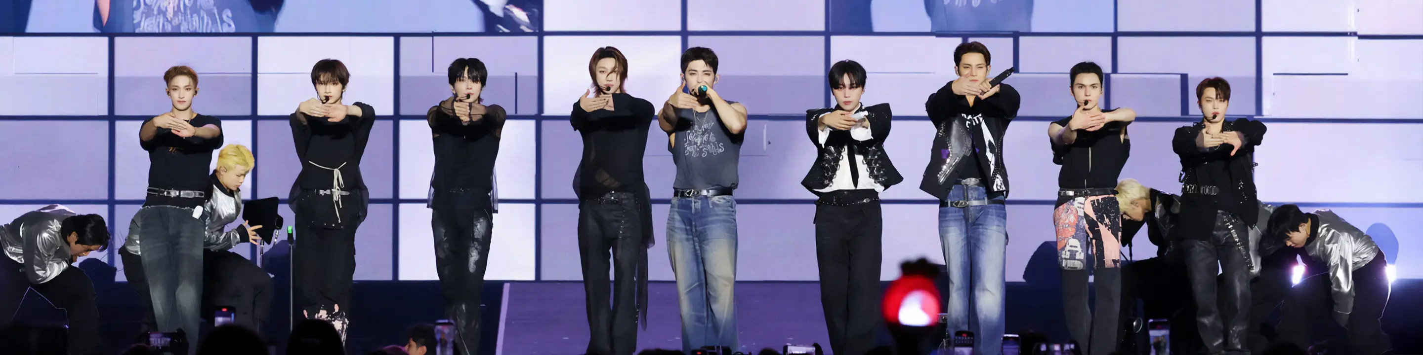 Seventeen World Tour [New_] In Japan: Live Viewing